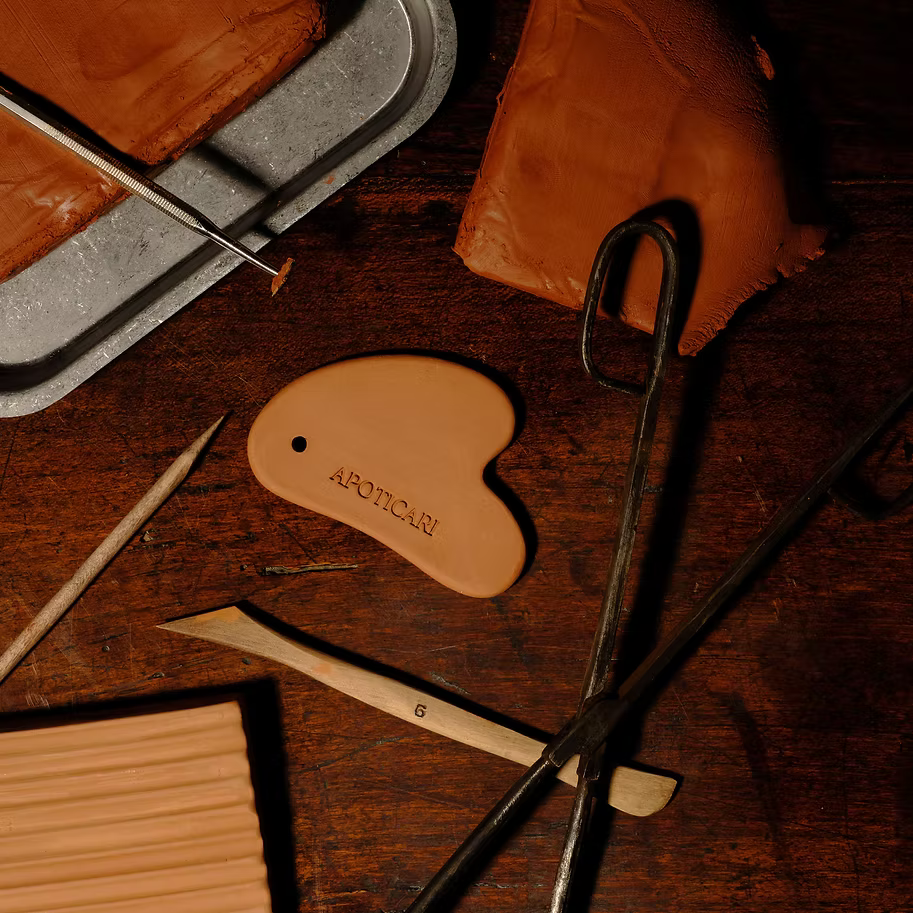 Objets et artisanats : le soin dans la main